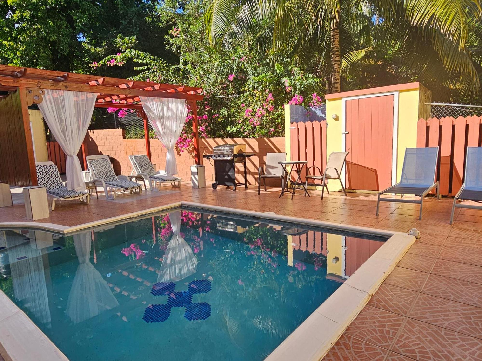 Hotel Royal Escape - 1 Anse La Raye Exteriér fotografie